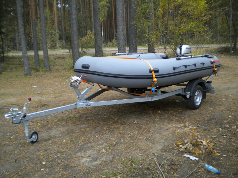 Лодка Angler 400XL